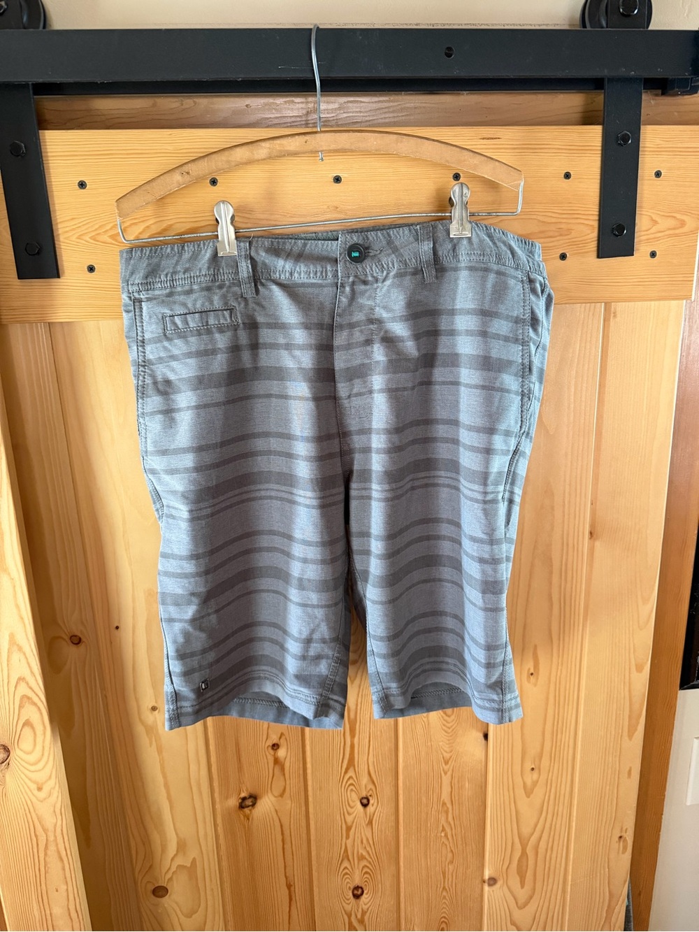 Linksoul Gray Men's Golf Shorts with Stripes